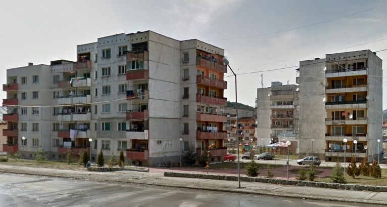 Първата стъпка е направена: Общината подписа 3 броя договора за техническото обследване на блоковете