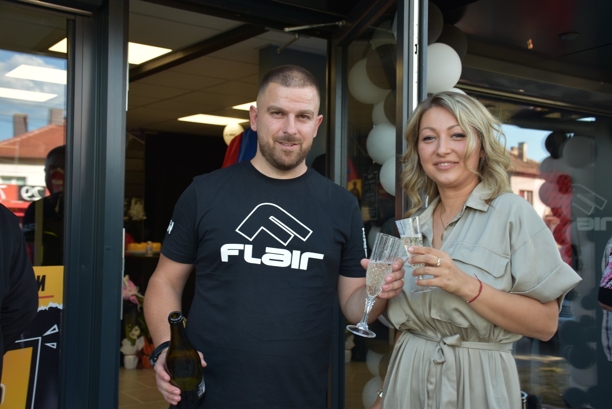 FLAIR в Костинброд празнува 2 години със супер намаления само този уикенд!